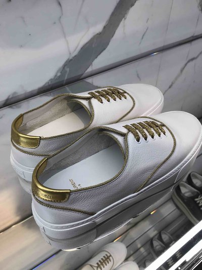 Yves Saint Laurent - Trainers - Venice sneakers en cuir grainé for MEN online on Kate&You - K&Y1625