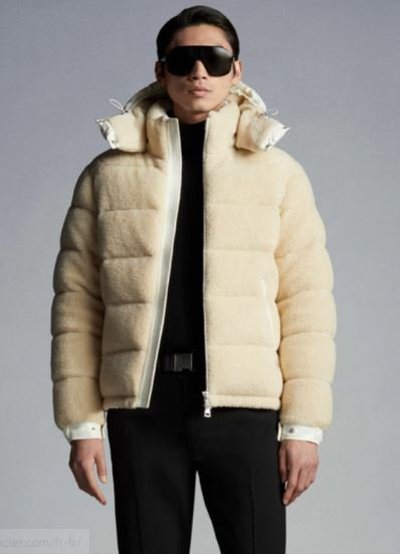 Moncler - Lightweight jackets - for MEN online on Kate&You - G20911A00089595EA200 K&Y11804