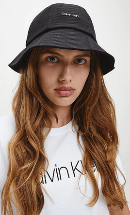 Calvin Klein - Bonnets & Chapeaux pour FEMME online sur Kate&You - K60K606825 K&Y8418