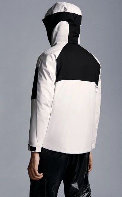Moncler - Lightweight jackets - for MEN online on Kate&You - G20911A00032539HW032 K&Y11799