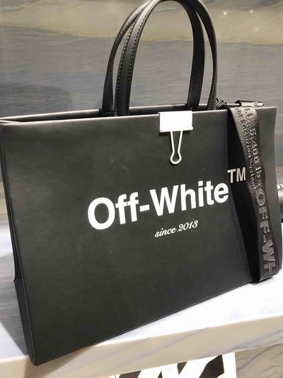 Off-White - Sac à main pour FEMME Box Bag Medium online sur Kate&You - K&Y1403